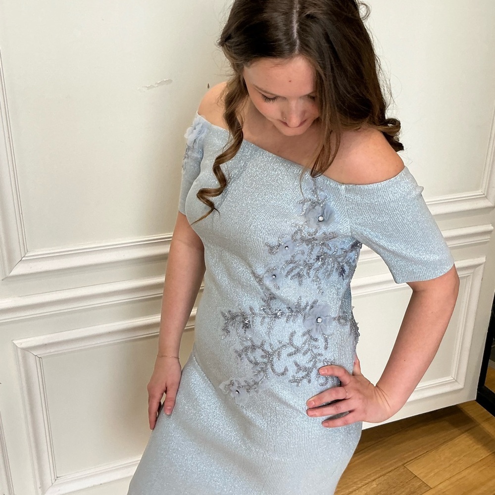 Elegant Off-Shoulder Light Blue Dress - Picture 3 of 9